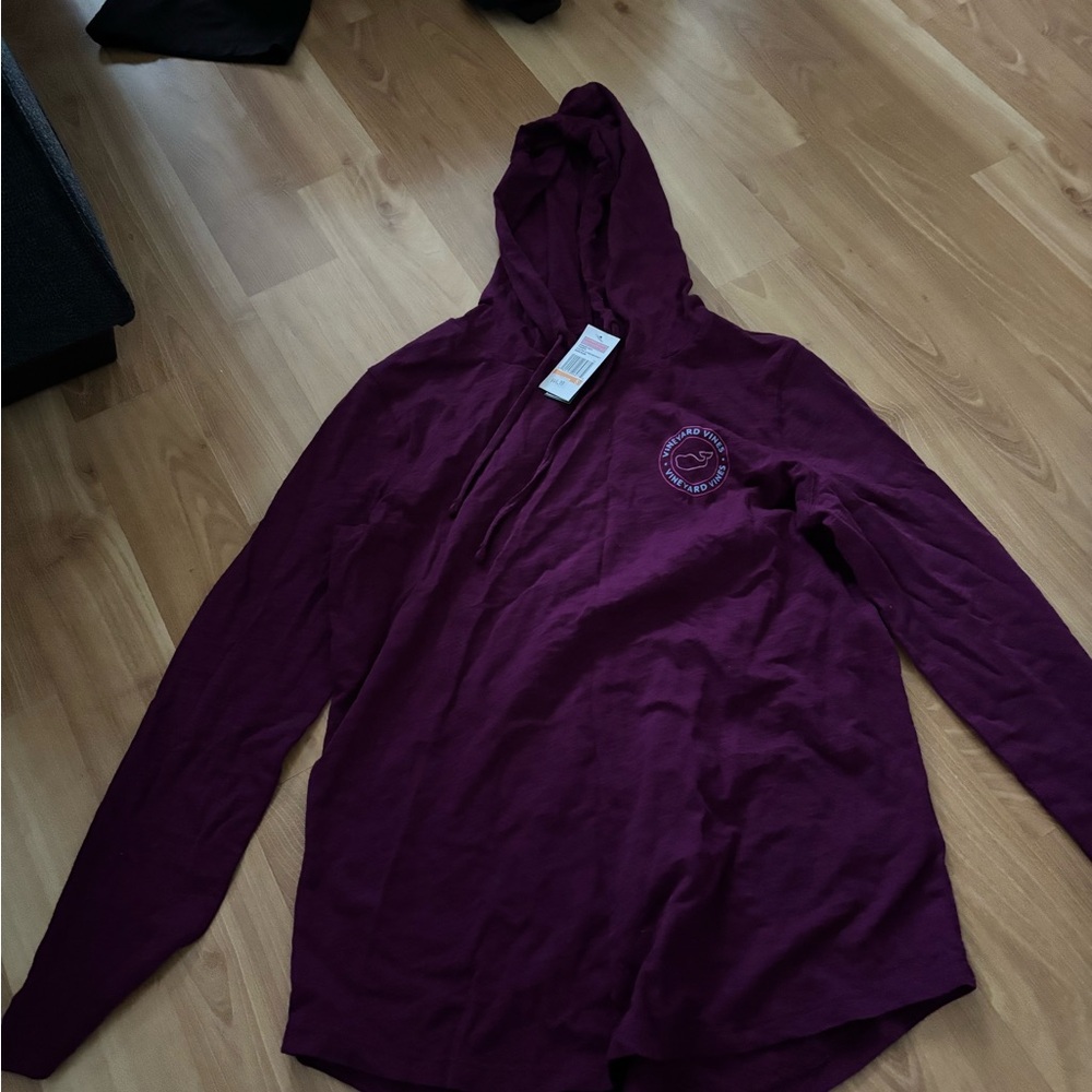 NWT Vineyard vines deep purple wine shade pull over light weight hoodie sweater